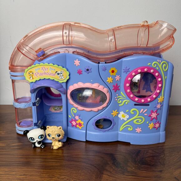 Littlest Pet Shop Little Lovin' Pet Playhouse with Figures - Picture 1 of 12